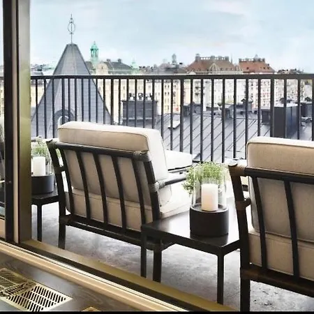Space Deluxe Apartments In Old Town